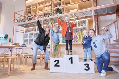Bigger view of KOERS museum met kinderen