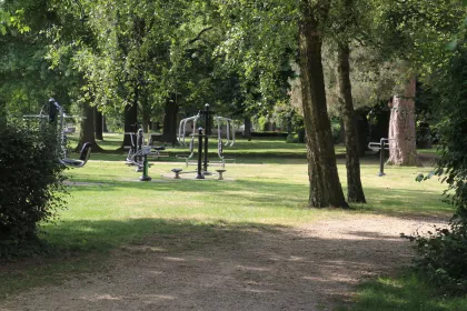 Bigger view of outdoor fitness in stadspark Roeselare