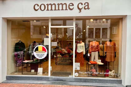 Bigger view of Comme ça