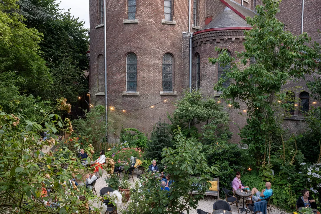 Bigger view of Bar Giraf